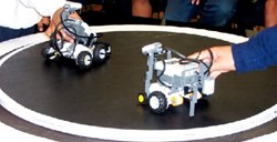 Robot sumo - Đừng chớp mắt hoặc không bạn sẽ bỏ lỡ trận đấu