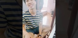 Công phượng tập đàn piano, phải chăng đang ủ mưu gì đây