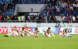 Loạt cầu thủ Jordan ngồi gục và khóc trước màn thua với tuyển Việt Nam