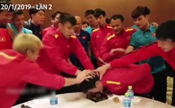 Màn troll Đức Huy và Công Phượng sinh nhật cực hài