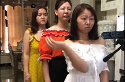 App nợ đàn ông trên toàn thế giới 1 lời XIN LỖI