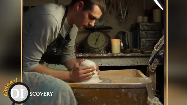 Ceramic art: Round Bellied vase - achieve the ideal shape with your imagination