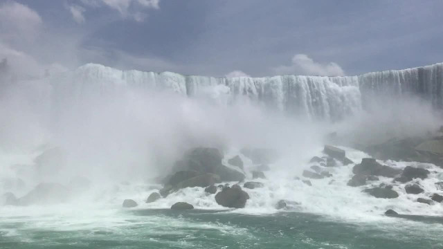 Chiêm ngưỡng thác Niagara, Mỹ kỳ vĩ với vẻ đẹp bạc trắng của những con sóng