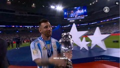 Khoảnh khắc đắt giá tại Copa America 2024: Messi cùng Argentina nâng cúp